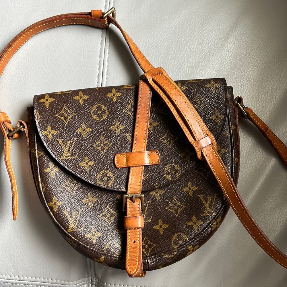 Authentic , Chantilly Louis Vuitton